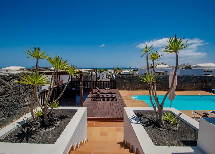 Casa Laura Vista Lobos - Spacious With Heatable Pool And Sea Views Villa