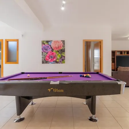 Casa Laura Vista Lobos - Spacious With Heatable Pool And Sea Views Vila Playa Blanca (Lanzarote)