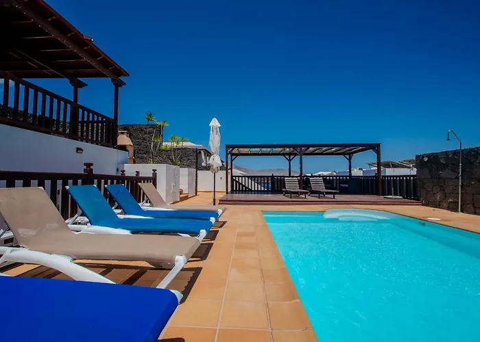 Willa Casa Laura Vista Lobos - Spacious With Heatable Pool And Sea Views Playa Blanca (Lanzarote)